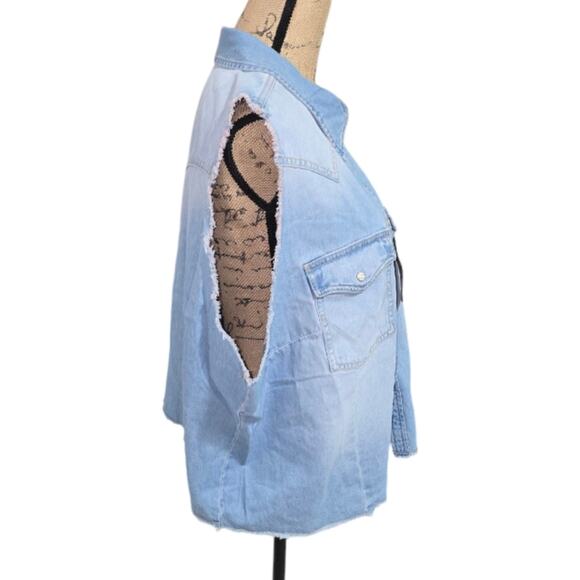 Wrangler Light Wash Cotton Denim‎  Sleeveless Cropped Top Plus Size 3X - Picture 3 of 12